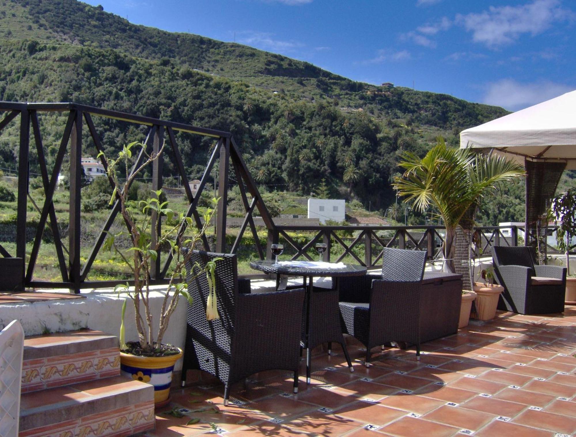 Holiday Home To The Street With Big Kitchen Icod De Los Vinos Exteriör bild