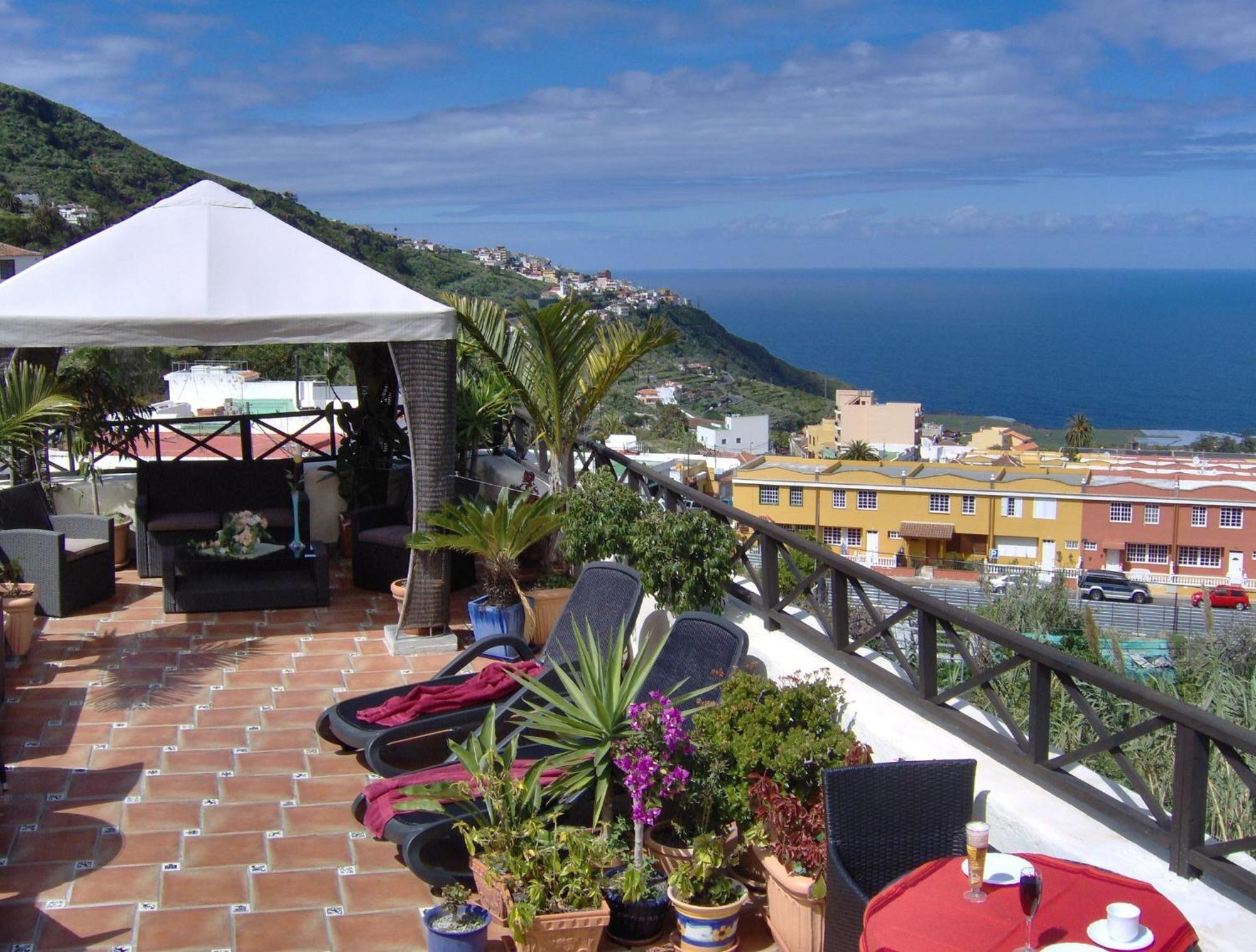 Holiday Home To The Street With Big Kitchen Icod De Los Vinos Exteriör bild